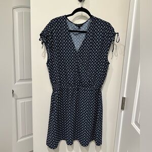Navy Blue Circle Patterned Sleeveless Dress